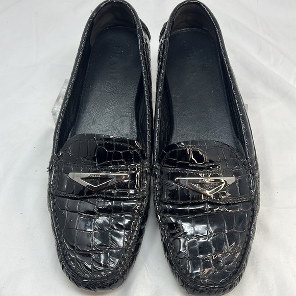 Prada Sz 9.5 Black Crocodile Embossed Patent Leather Driving Moccasins Loafers - Picture 1 of 11